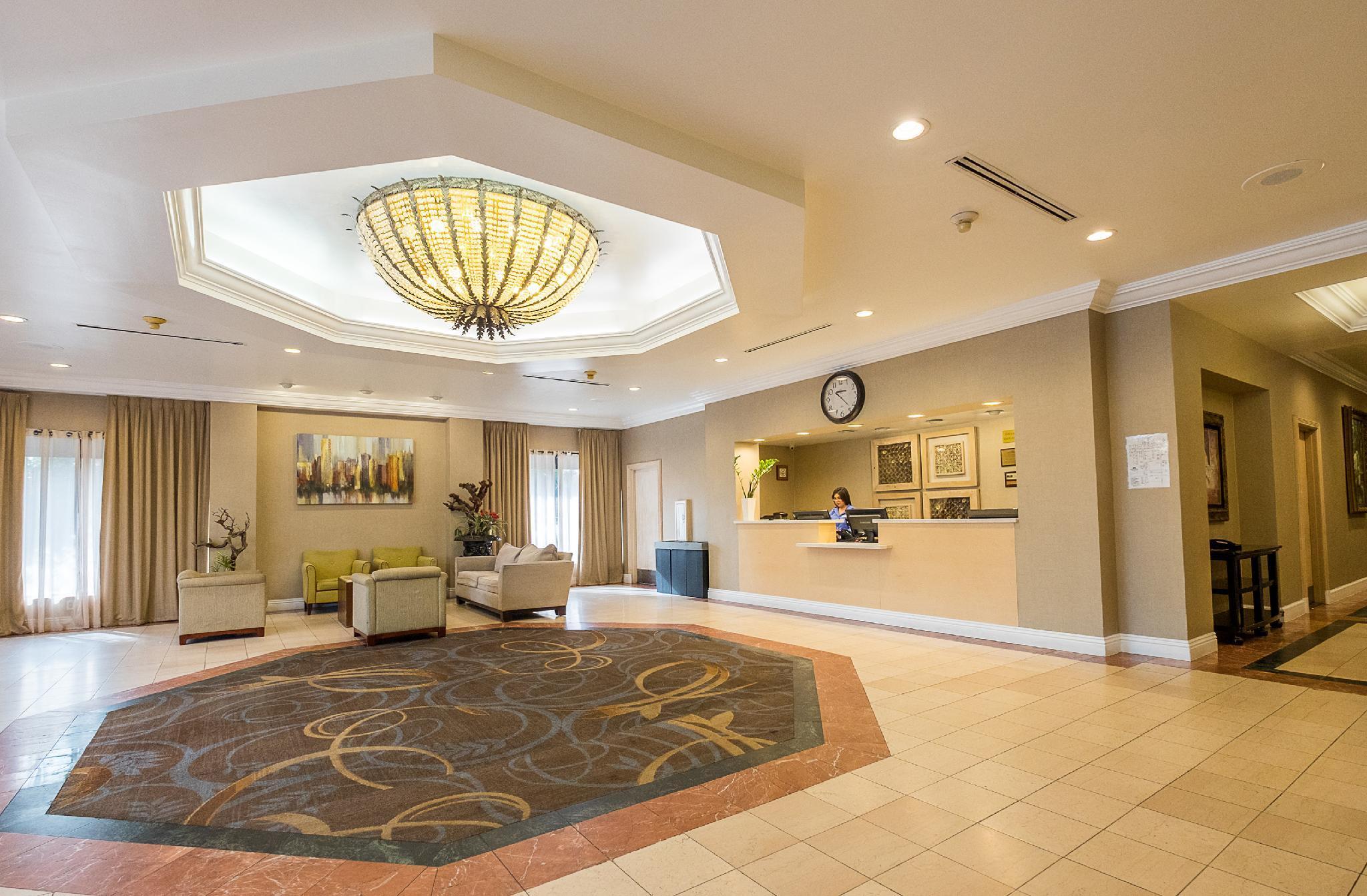 Howard Johnson By Wyndham Fullerton/Anaheim Conference Cntr Extérieur photo