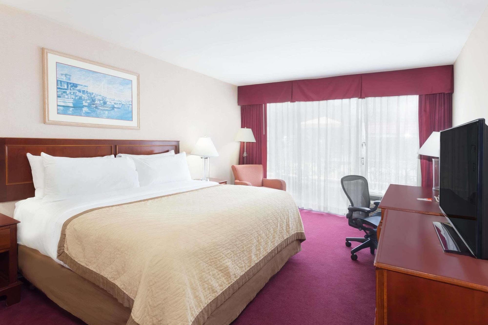 Howard Johnson By Wyndham Fullerton/Anaheim Conference Cntr Extérieur photo